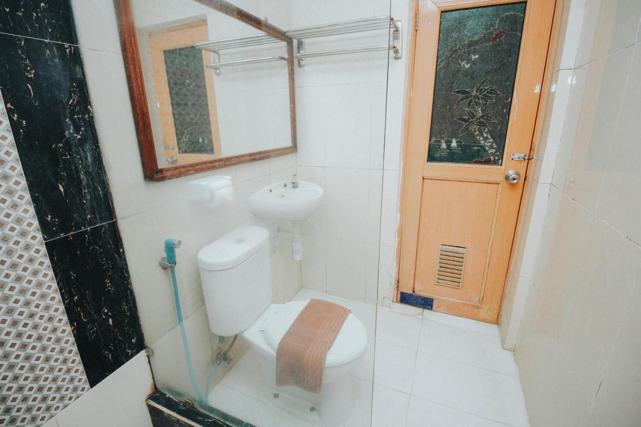 Hotel New Lilik มาเกอลัง ภายนอก รูปภาพ